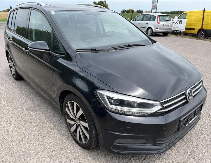Volkswagen Touran 3