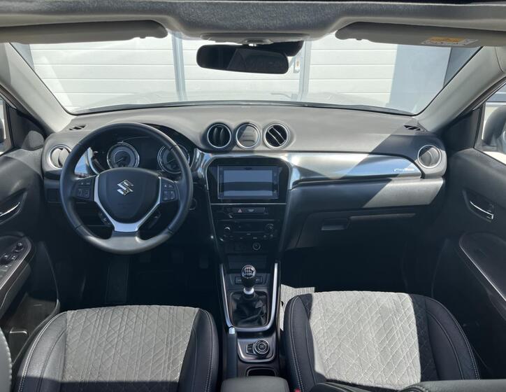 Suzuki Vitara 13