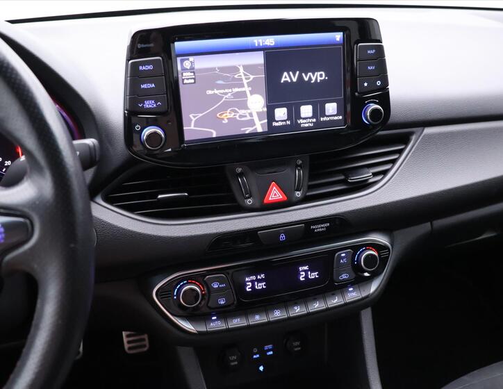 Hyundai i30 25