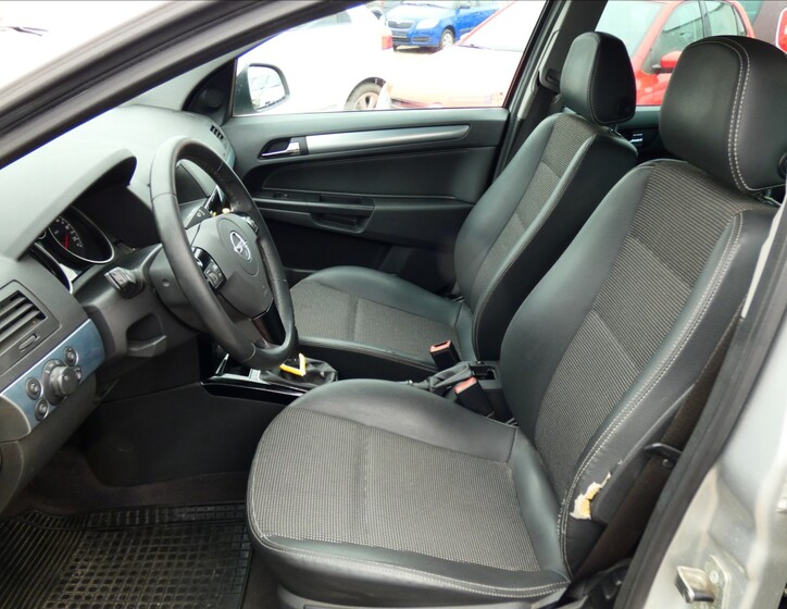 Opel Astra 7