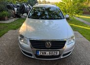 Volkswagen Passat 2