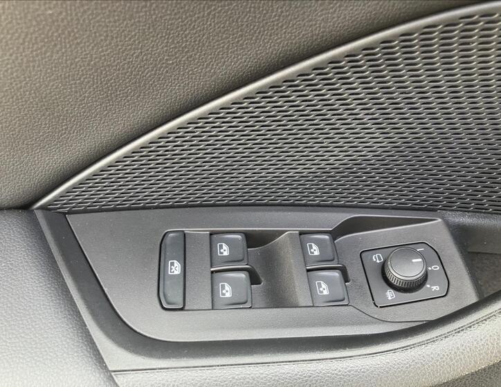 Škoda Octavia 12