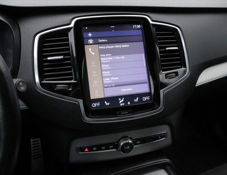 Volvo XC90 28