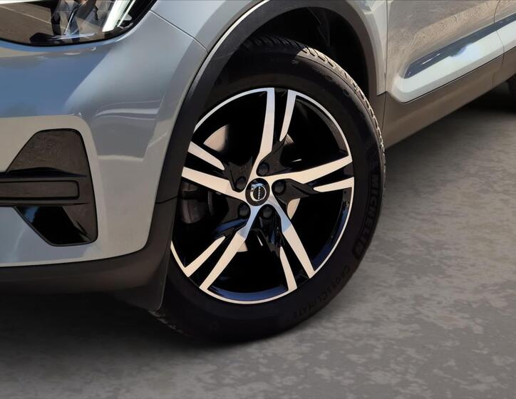 Volvo XC40 6