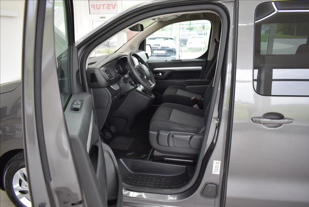 Peugeot Traveller