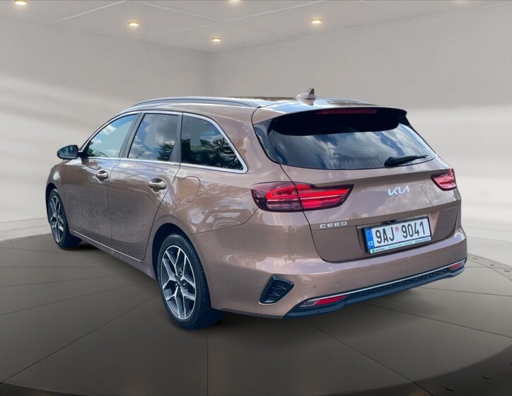 KIA Ceed 4