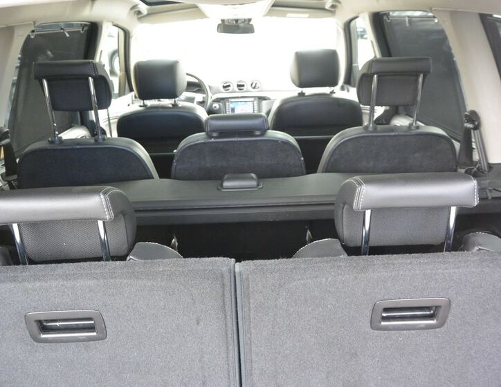 Ford Galaxy 33