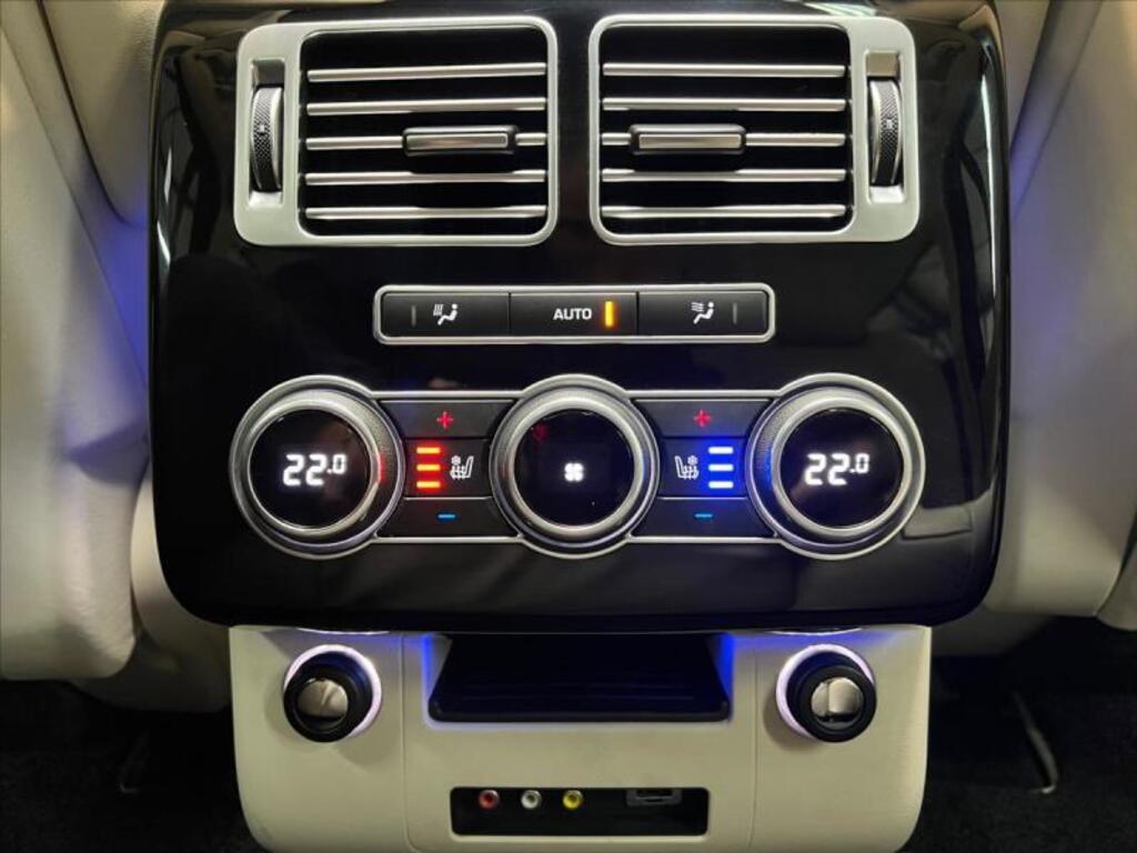 Land Rover Range Rover 32