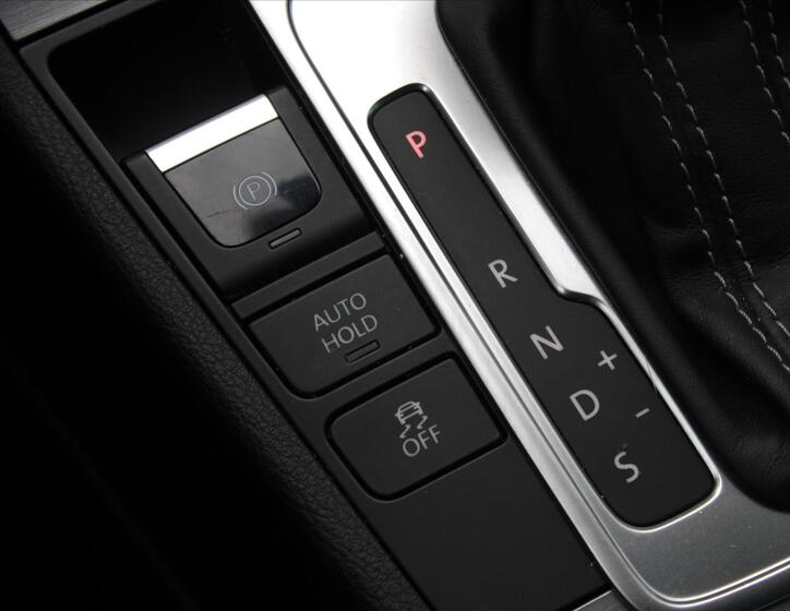 Volkswagen Passat 18