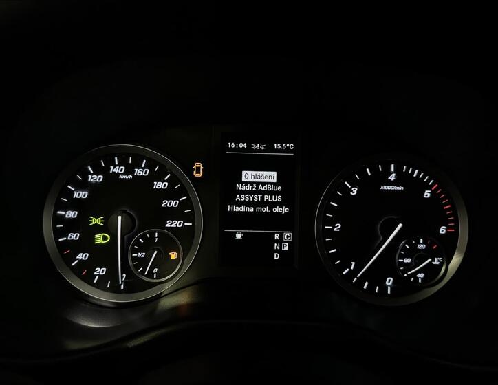 Mercedes-Benz Vito 22