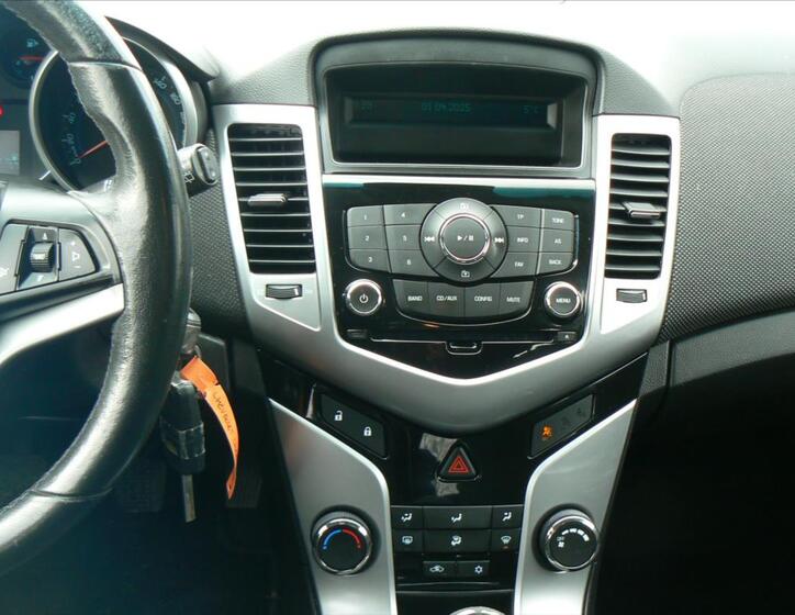 Chevrolet Cruze 13