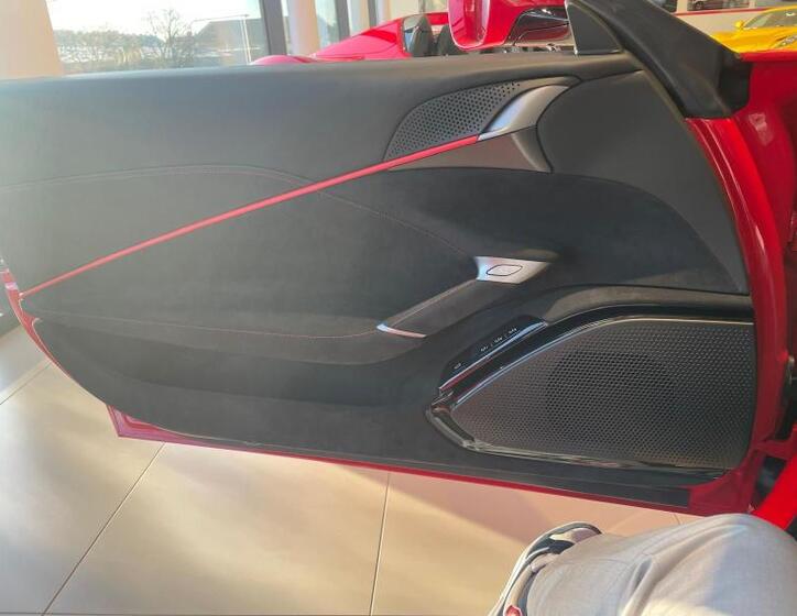 Ferrari Roma 17