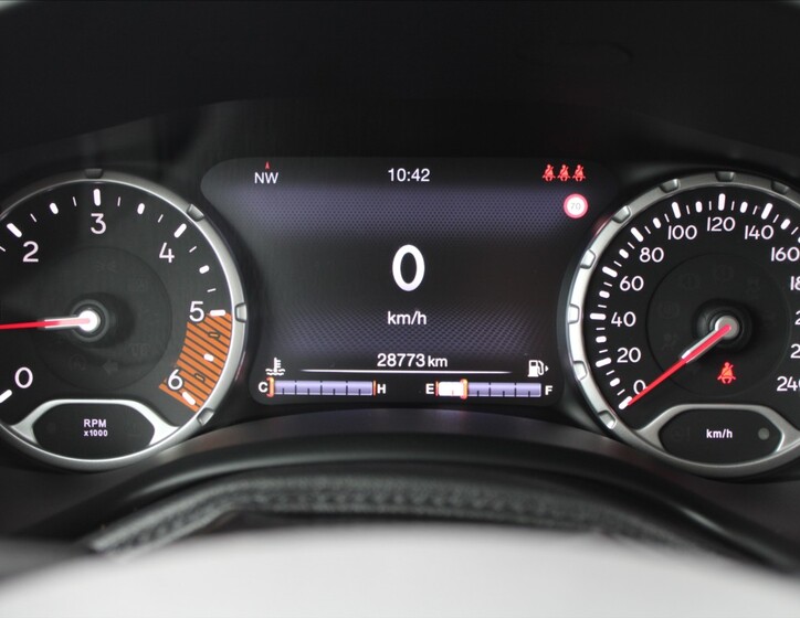 Jeep Renegade 11