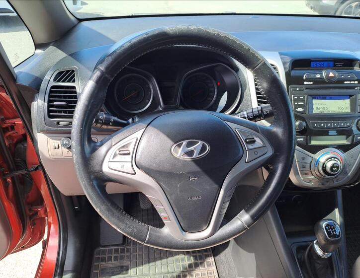 Hyundai ix20 11