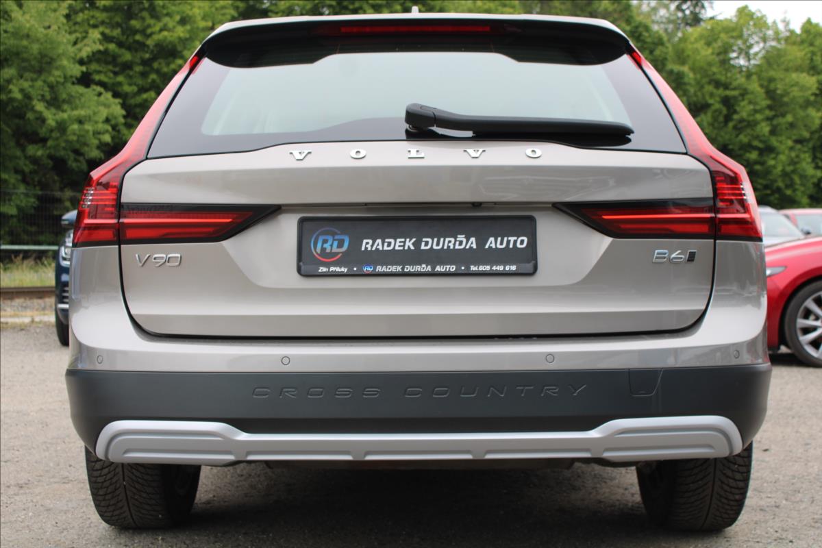 Volvo V90