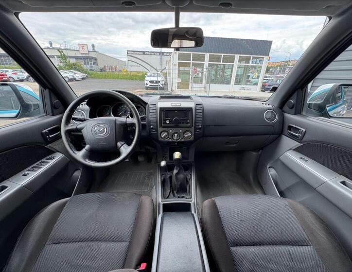 Mazda BT-50 11