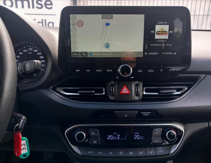 Hyundai i30 11