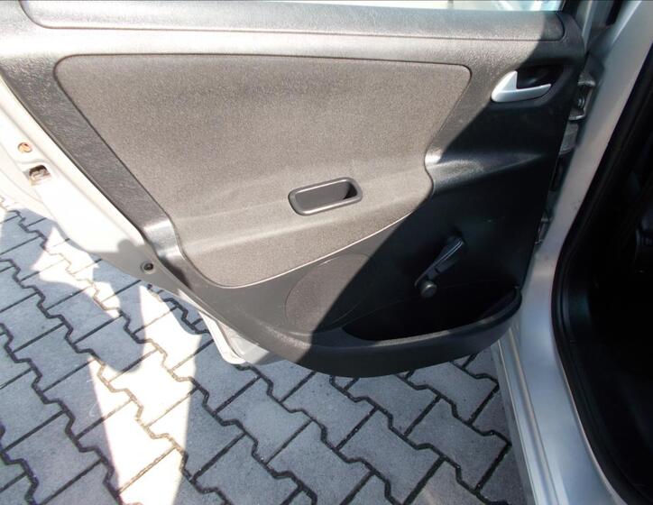 Peugeot 207 17