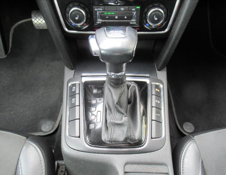 Škoda Superb 11