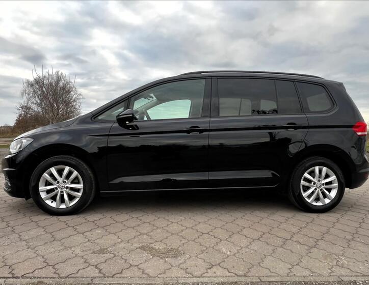 Volkswagen Touran 5
