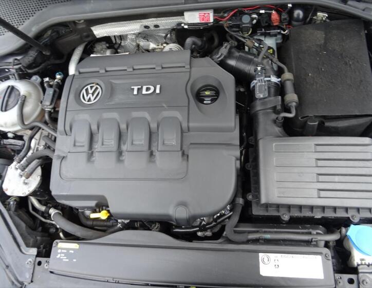 Volkswagen Golf 27