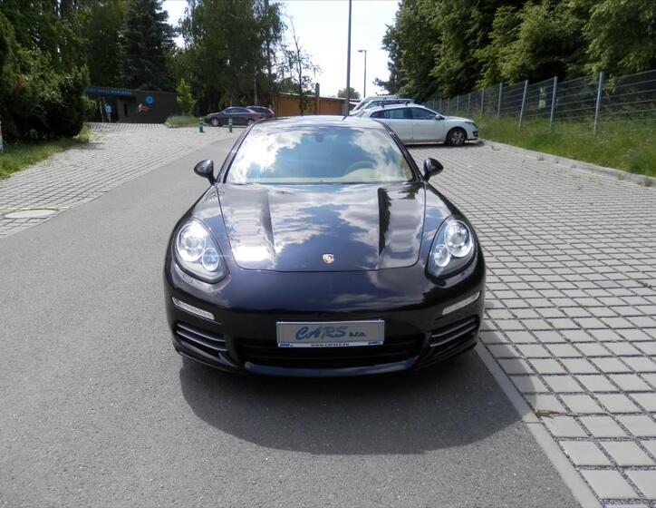 Porsche Panamera 3