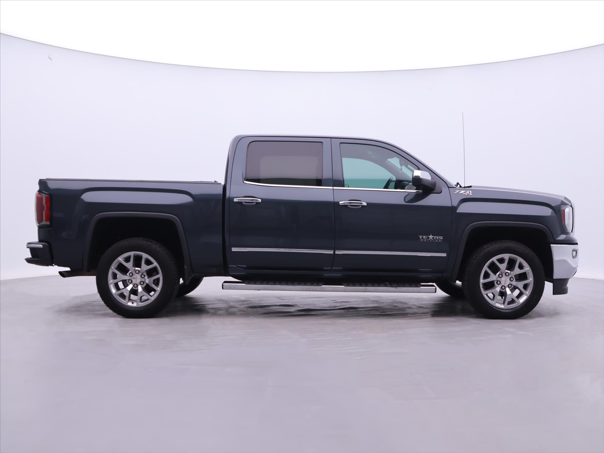 GMC Sierra