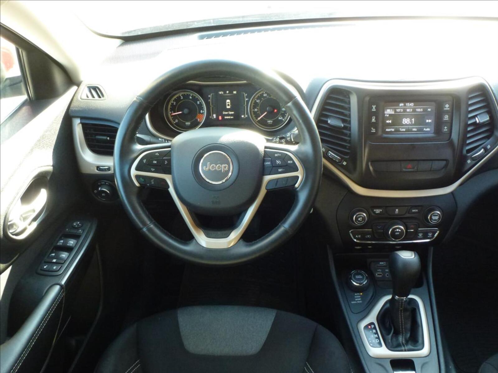 Jeep Cherokee 24
