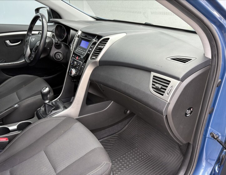 Hyundai i30 20