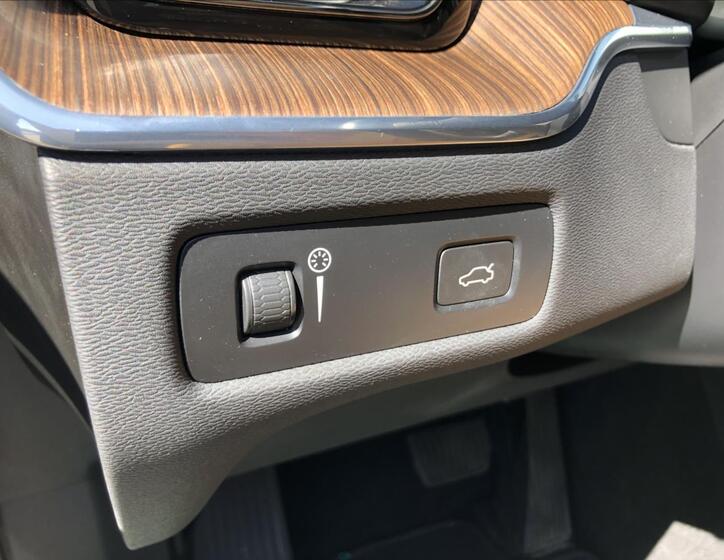 Volvo XC60 20