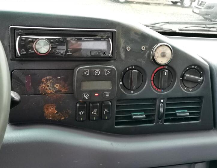 Mercedes-Benz Sprinter 10