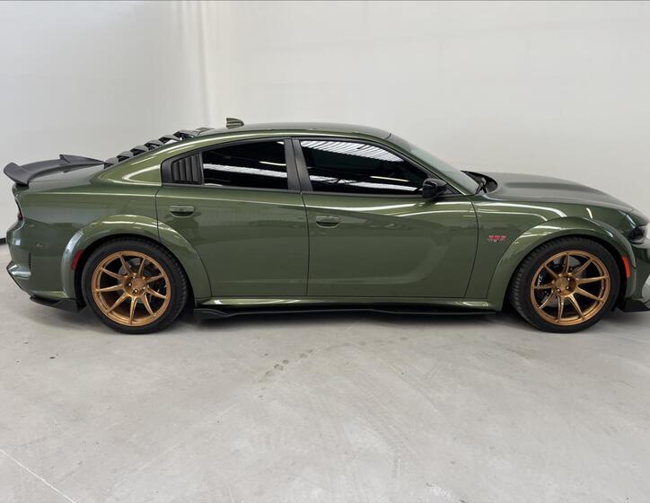 Dodge Charger 3