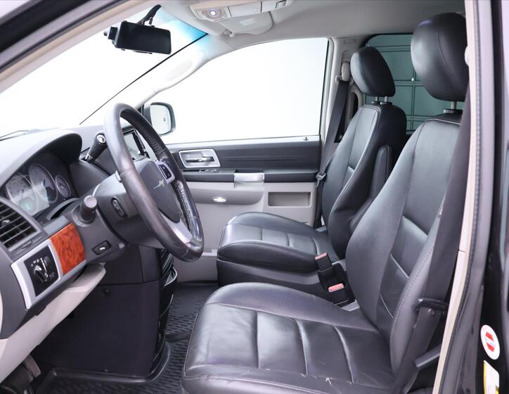 Chrysler Grand Voyager 11