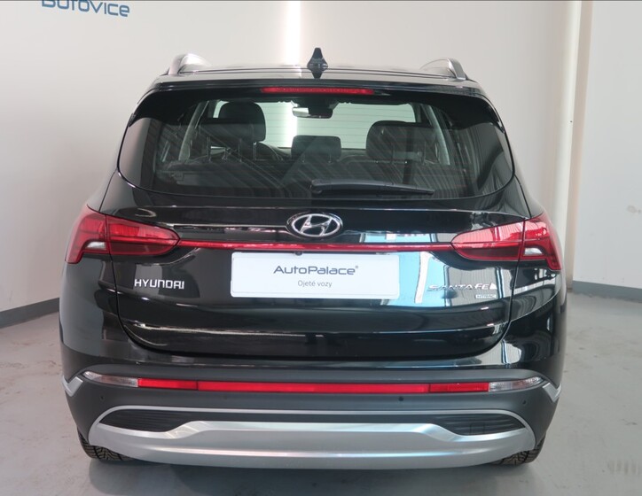 Hyundai Santa Fe 5