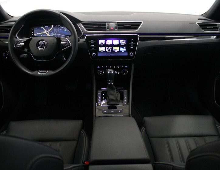 Škoda Superb 8