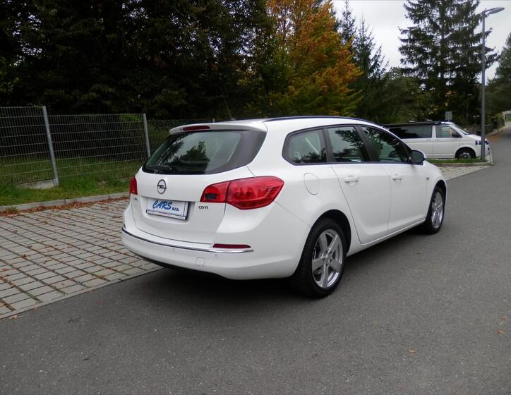 Opel Astra 9