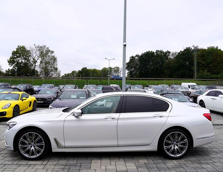 BMW Řada 7 3