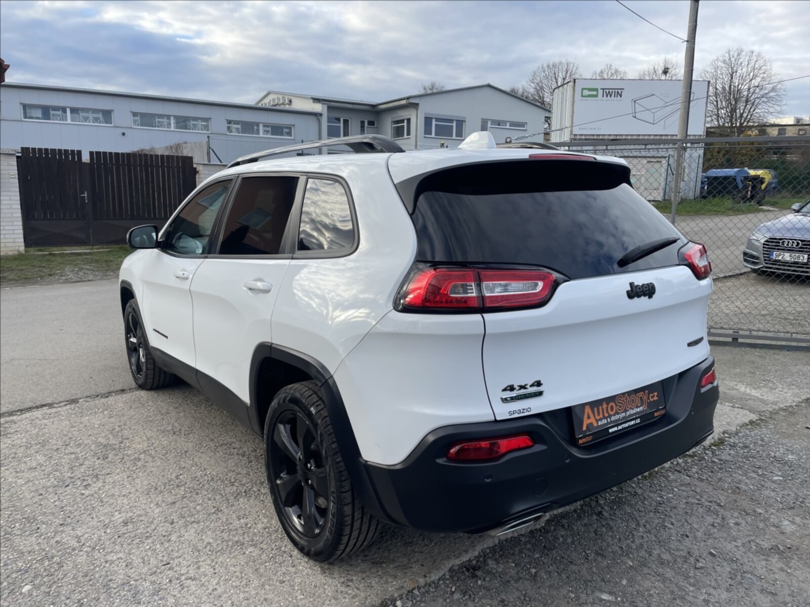 Jeep Cherokee 8