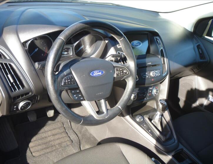 Ford Focus 8