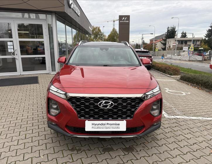 Hyundai Santa Fe 8