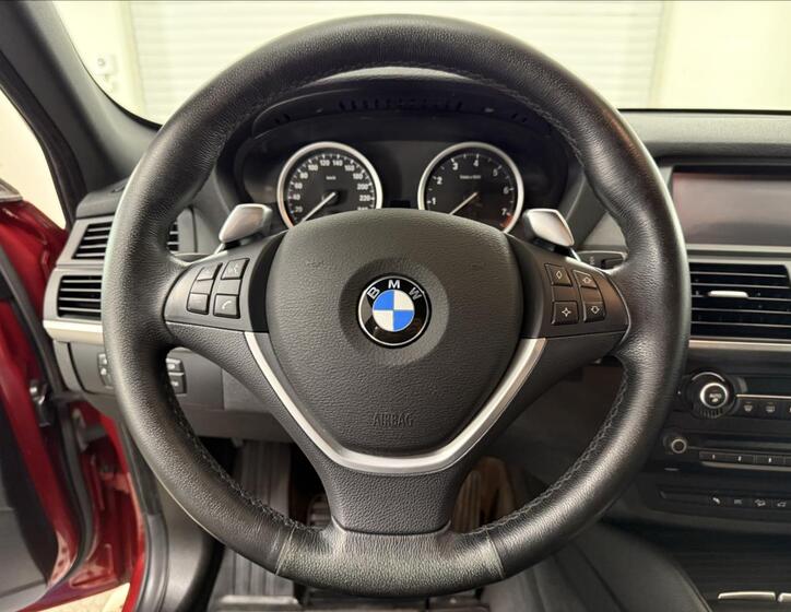 BMW X6 13