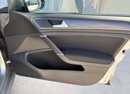 Volkswagen Golf 23