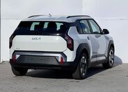 KIA EV3 8