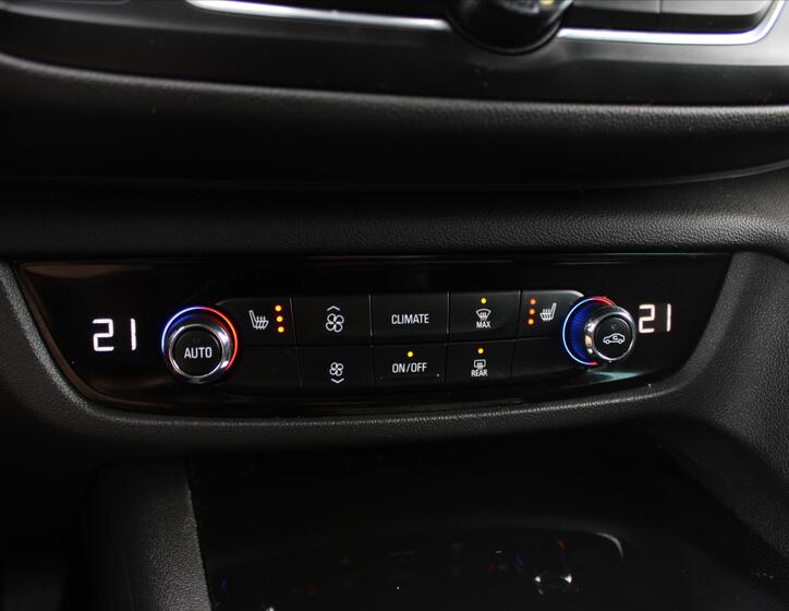 Opel Insignia 20