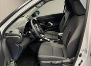 Toyota Yaris Cross 8