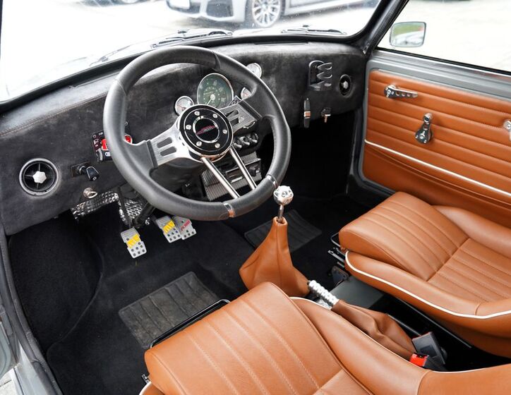 Mini Cooper 24