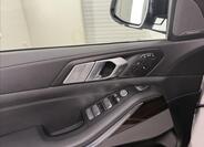 BMW X7 47