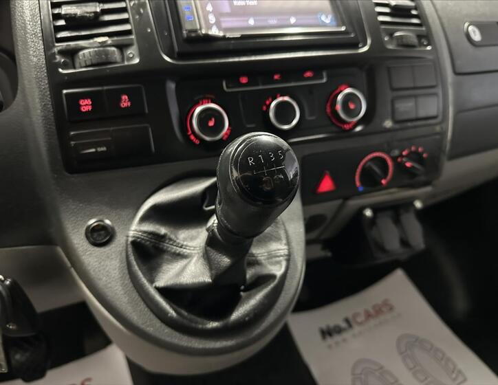 Volkswagen Transporter 12