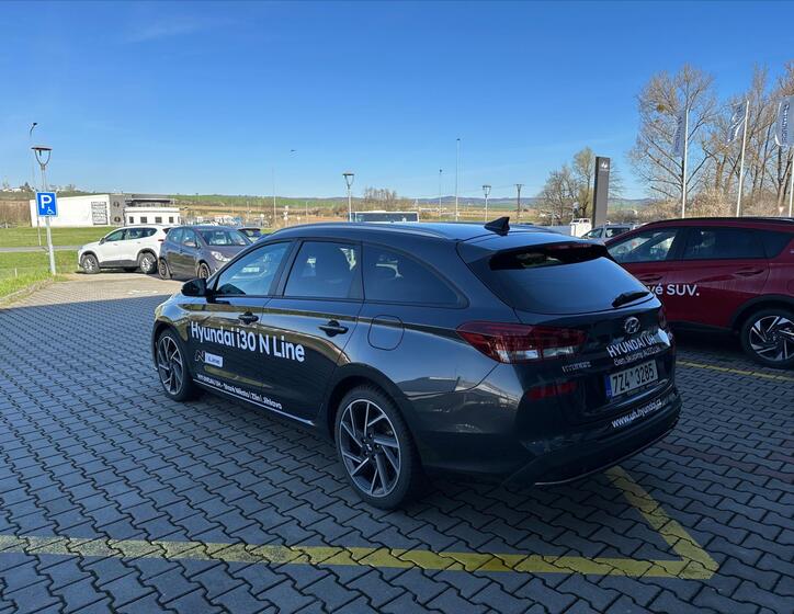 Hyundai i30 4