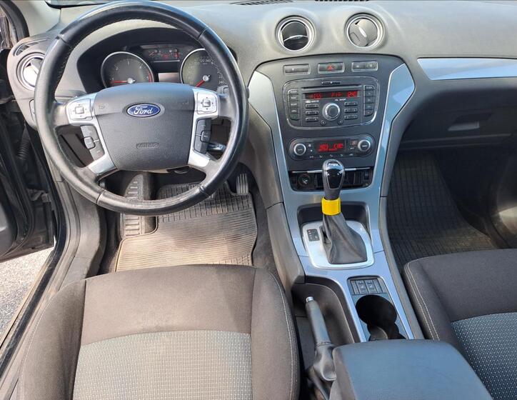 Ford Mondeo 9